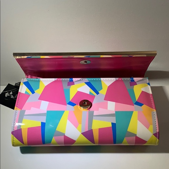 Retro-pattern clutch - Picture 2 of 4